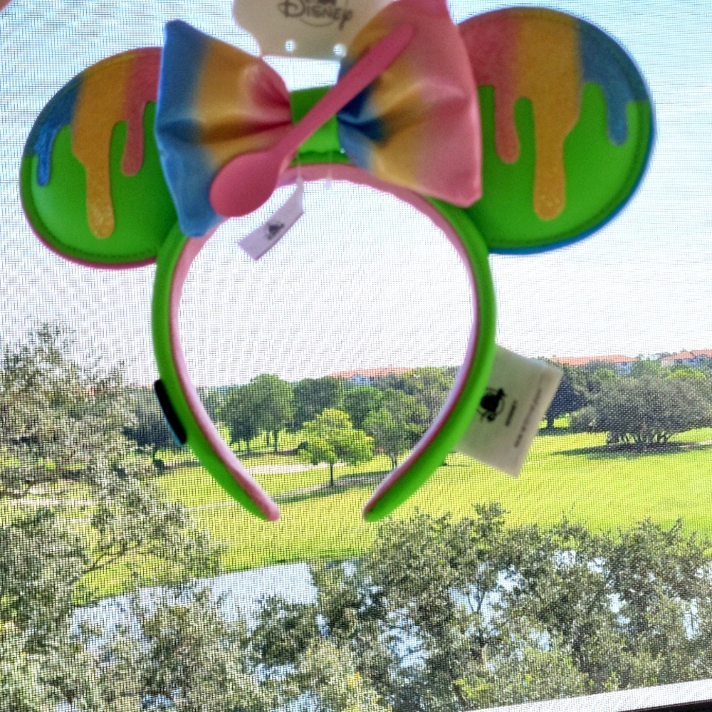 Disney Parks Minnie Ears Melted Ice with spoon NWT